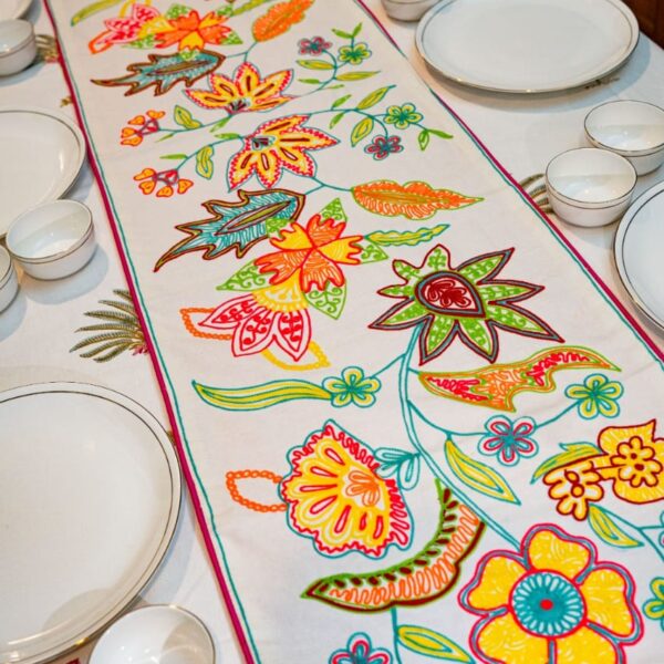 Embroidery Table Runners - Design 9