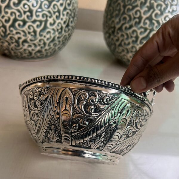 2 Side Peacocks on bowls