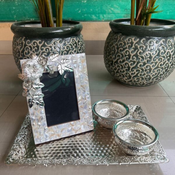 Mother of pearl Frame hamper set