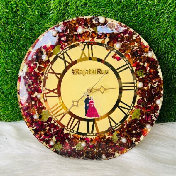 ❤️ Resin Varmala Preservation in wall clock ❤️ - Design 3