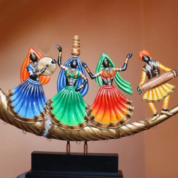 Rajasthani 4 figure dancer on trumpet Table top