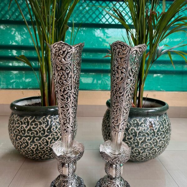 Antique beautiful modern vases with lotus 🪷 and sleep look*