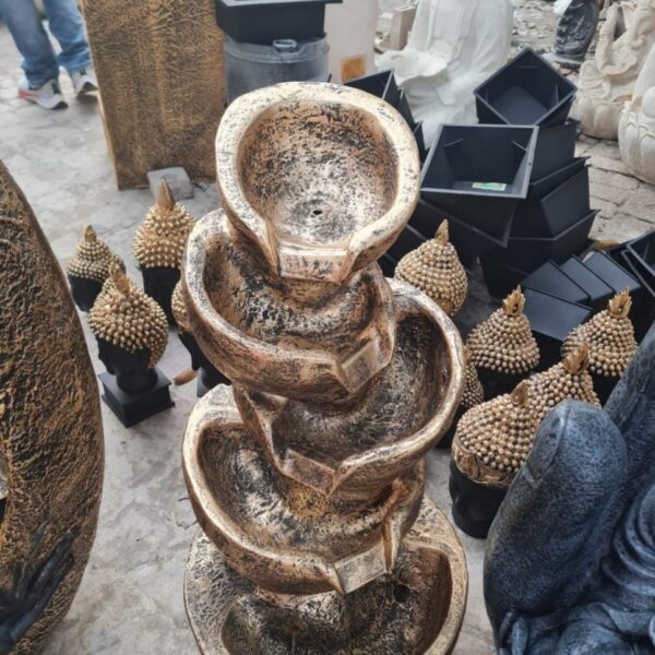 Medium Spiral Fountain - Design 1