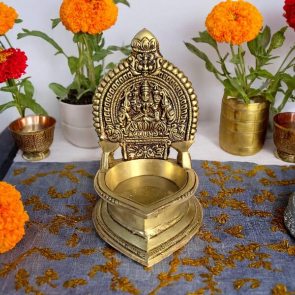 Brass Gaja-Lakshmi Diya