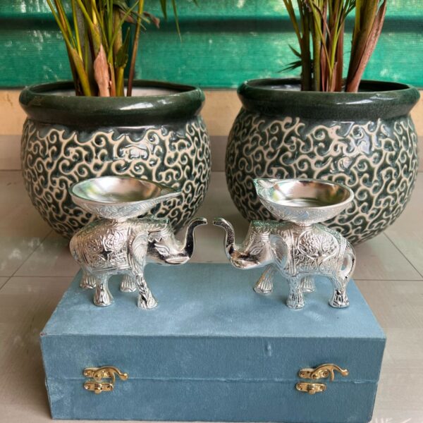 Shiny 2 pc (Pair) Elephant deepam on top with gift box*