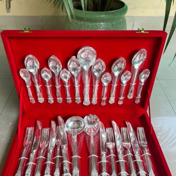Brass based Silver plated cutlery set*