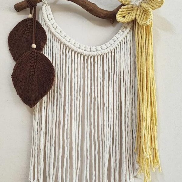 Macrame Wall hanging with flower and leaves