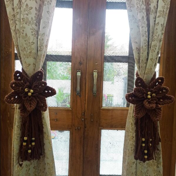 Macrame Flower Curtain Tie 2