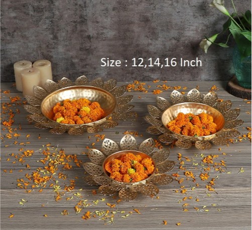 Metal Urli set of 3