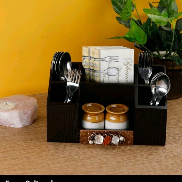 5 Section salt and pepper