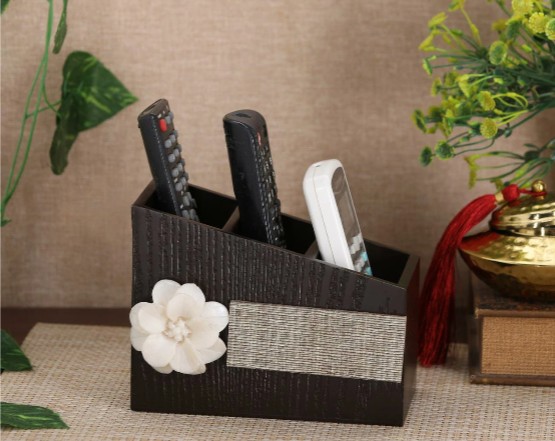 Cocktail designer wooden Remote Holder - Design 4