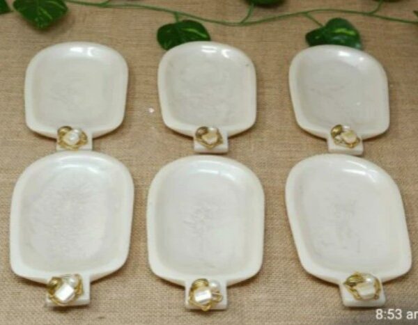 Spoon Rests in Cream Resin