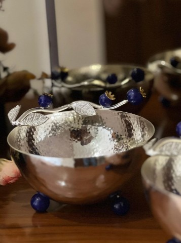 Blue Berry leaf design serving bowl