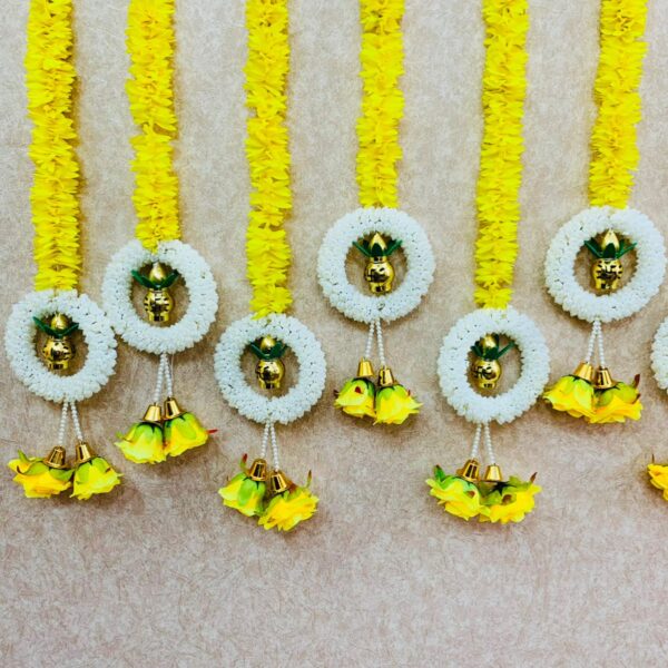 Gajra Kalash Ring Strings