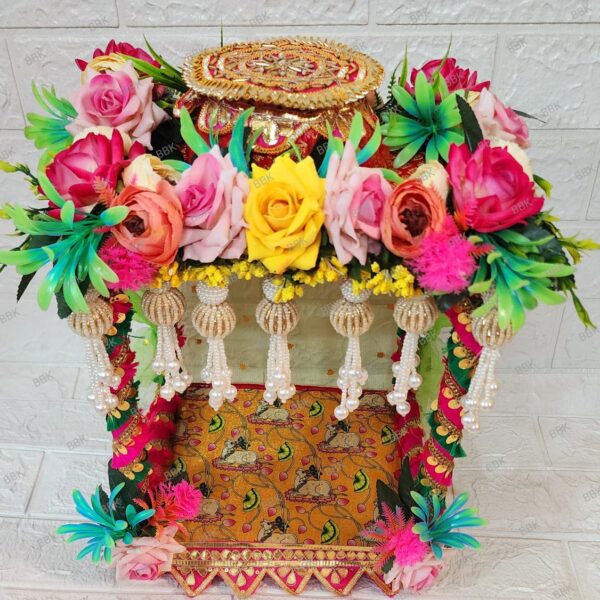 ROYAL SINGHASAN CURATED WITH IMPOTERD 💐 FLOWERS